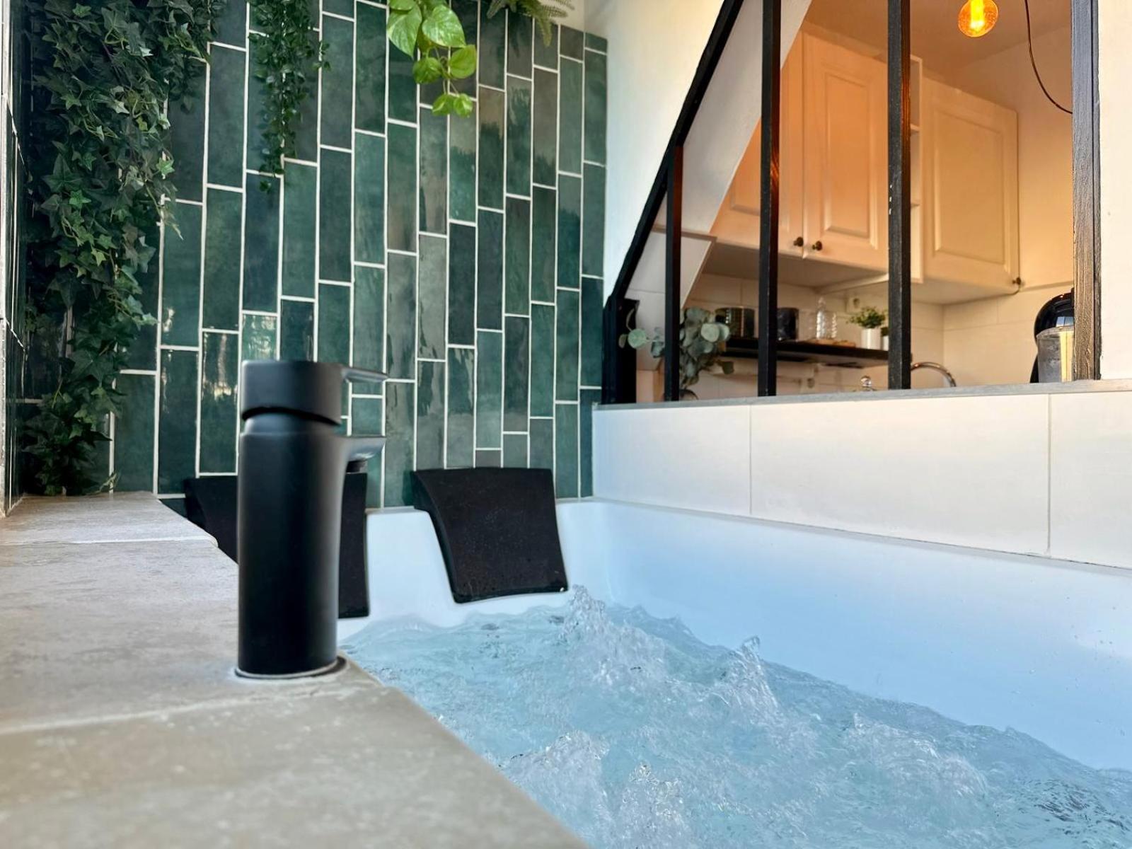 Ferienwohnung Splendide Loft Jacuzzi Et Cinema - Cap D'Agde Exterior foto